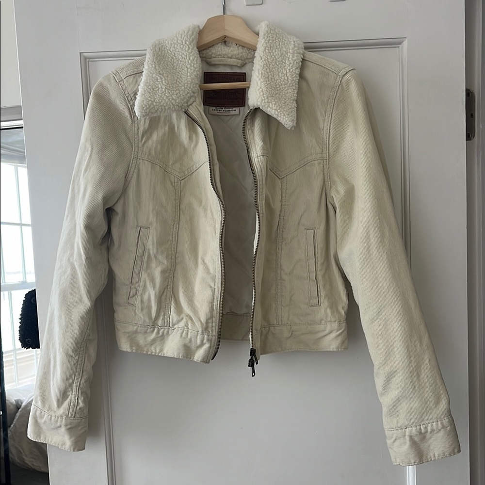 Levi’s Prem Western Corduroy Jacket, Cropped Fit, Quilted Lining, Pockets NWOT